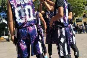 浙江稠州训练开放日，赛后豪取连胜引欢呼，欧篮联在即，轮换策略成焦点的简单介绍